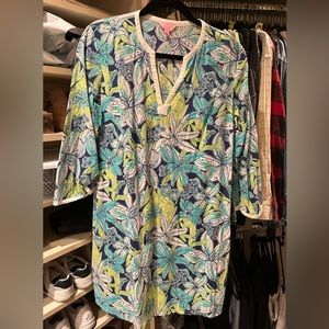 Cute cover up or dress. Older but worn only a handful of times.